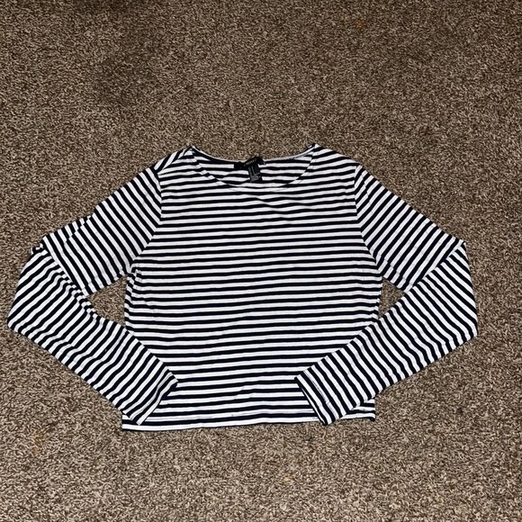 Forever 21 Striped Long Sleeve Crop Top - Picture 3 of 3